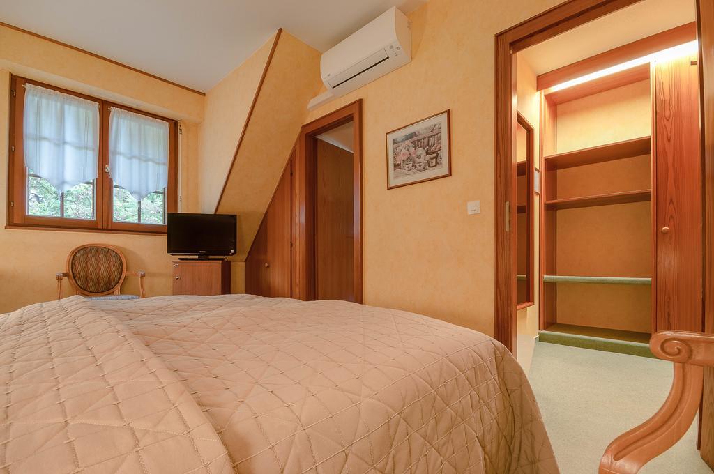 Domaine Le Moulin Hotel อูทรอทต์ ภายนอก รูปภาพ